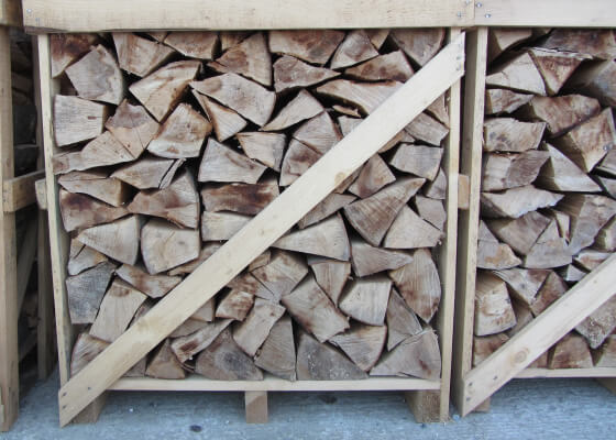 Ukladané palivové drevo Tvrdé - Mokré